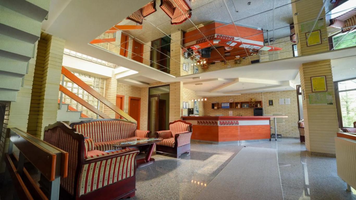 Hotel Ada
