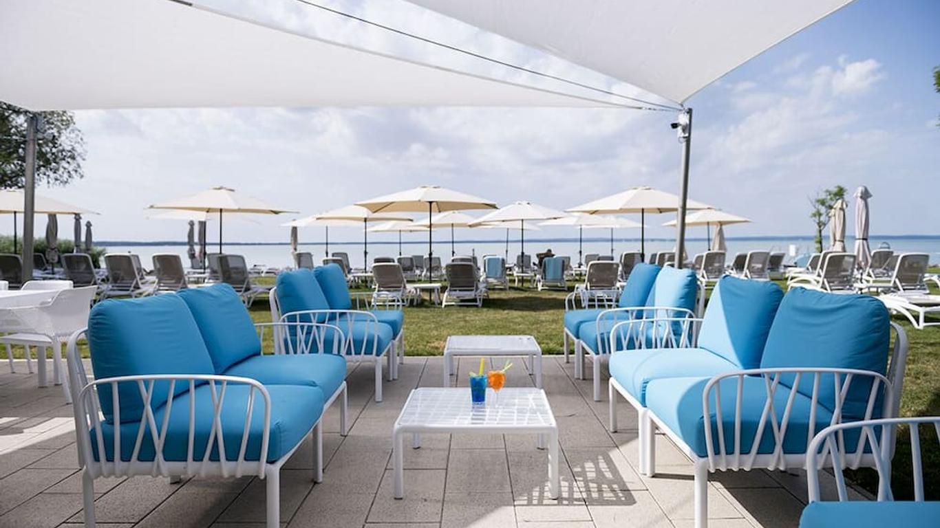 Hotel Marina Port