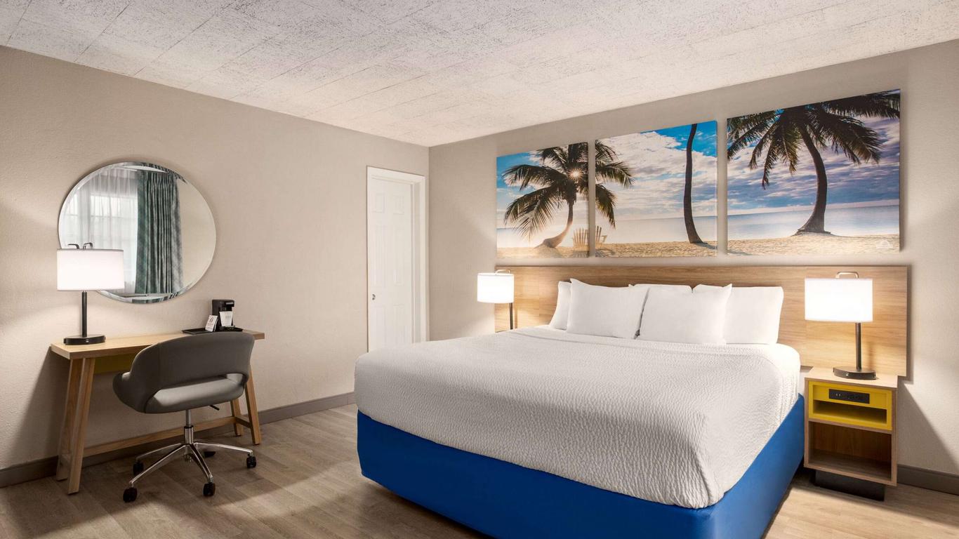 Days Inn by Wyndham Miami Airport North