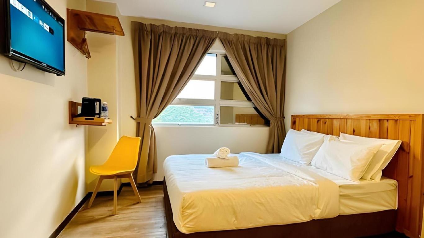 Swing & Pillows - Apple Hotel Shah Alam