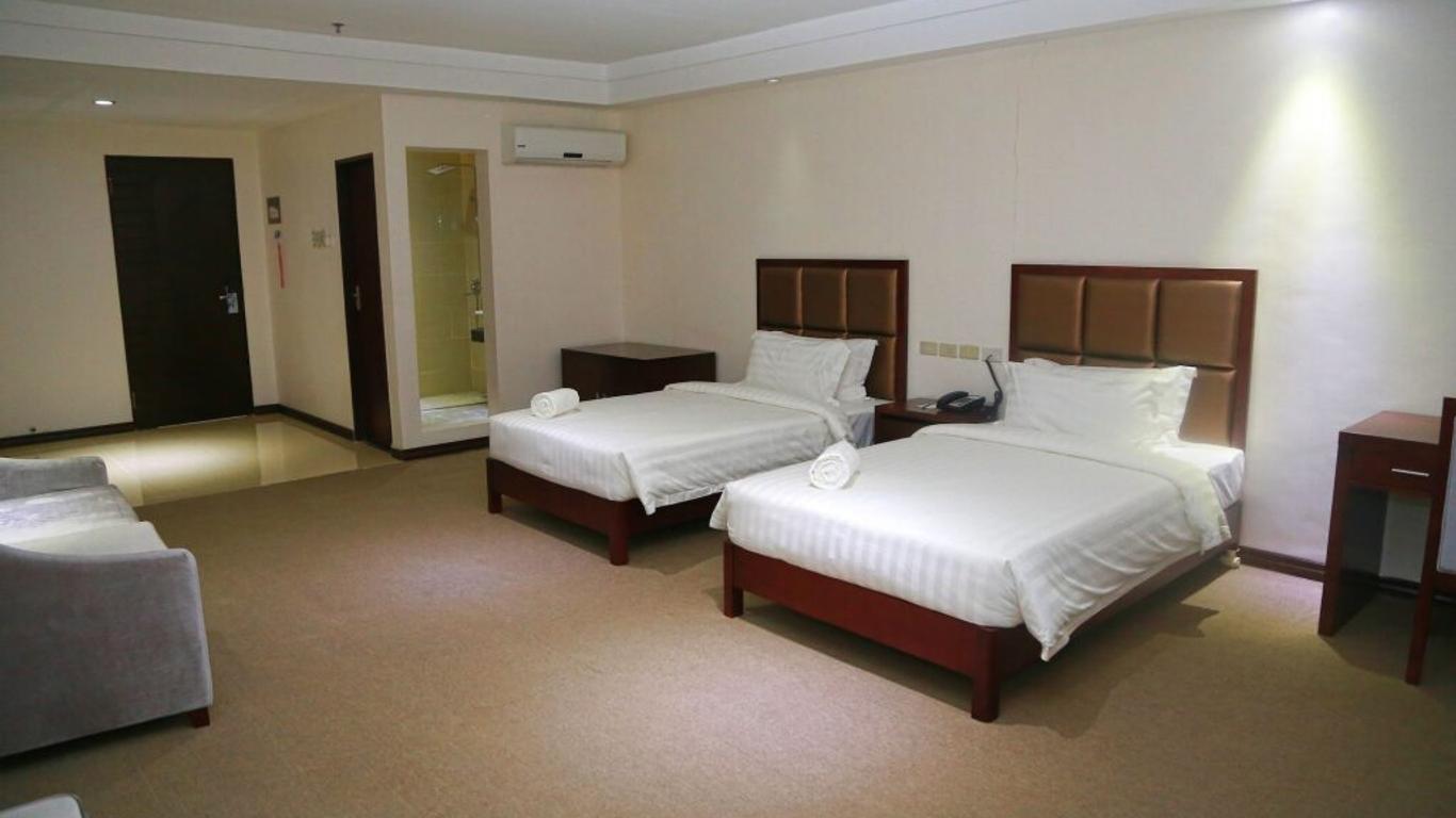 Big Hotel Suites