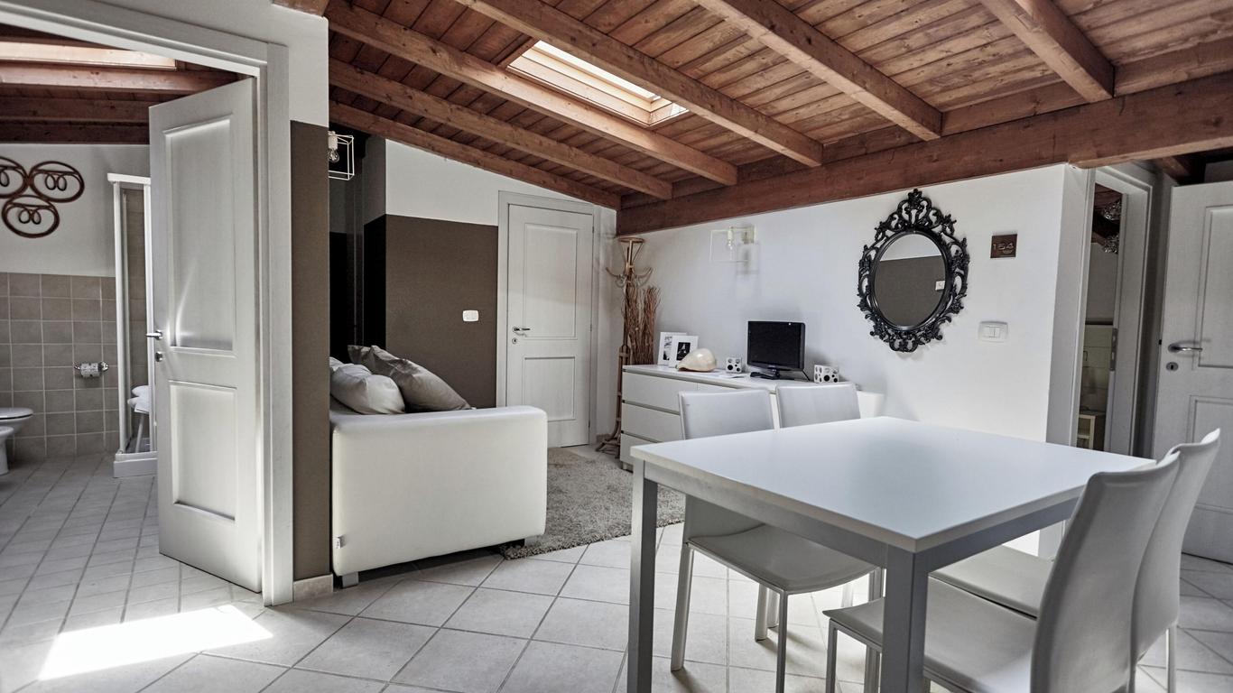 Rouge Hotel International