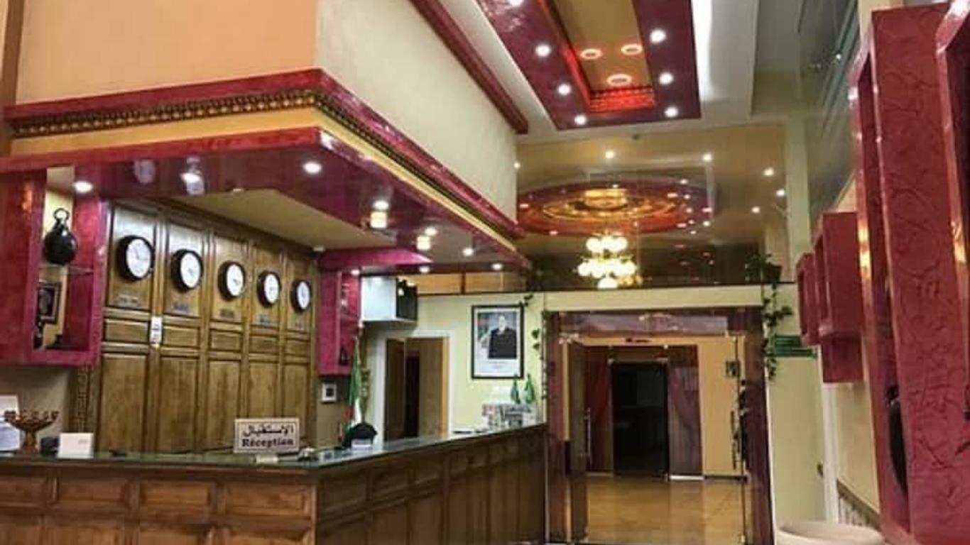 Hotel Adounia