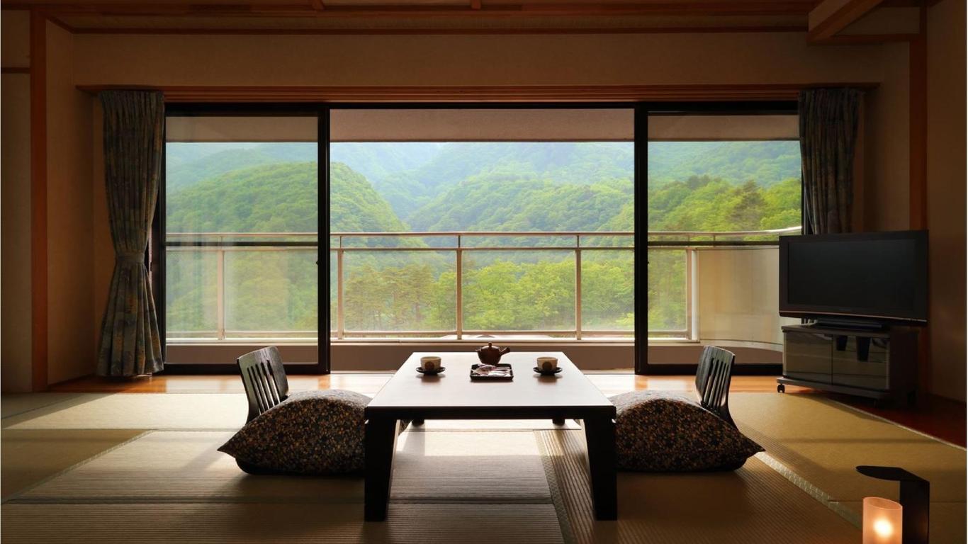 Takayu Onsen Kagetsu Highland Hotel