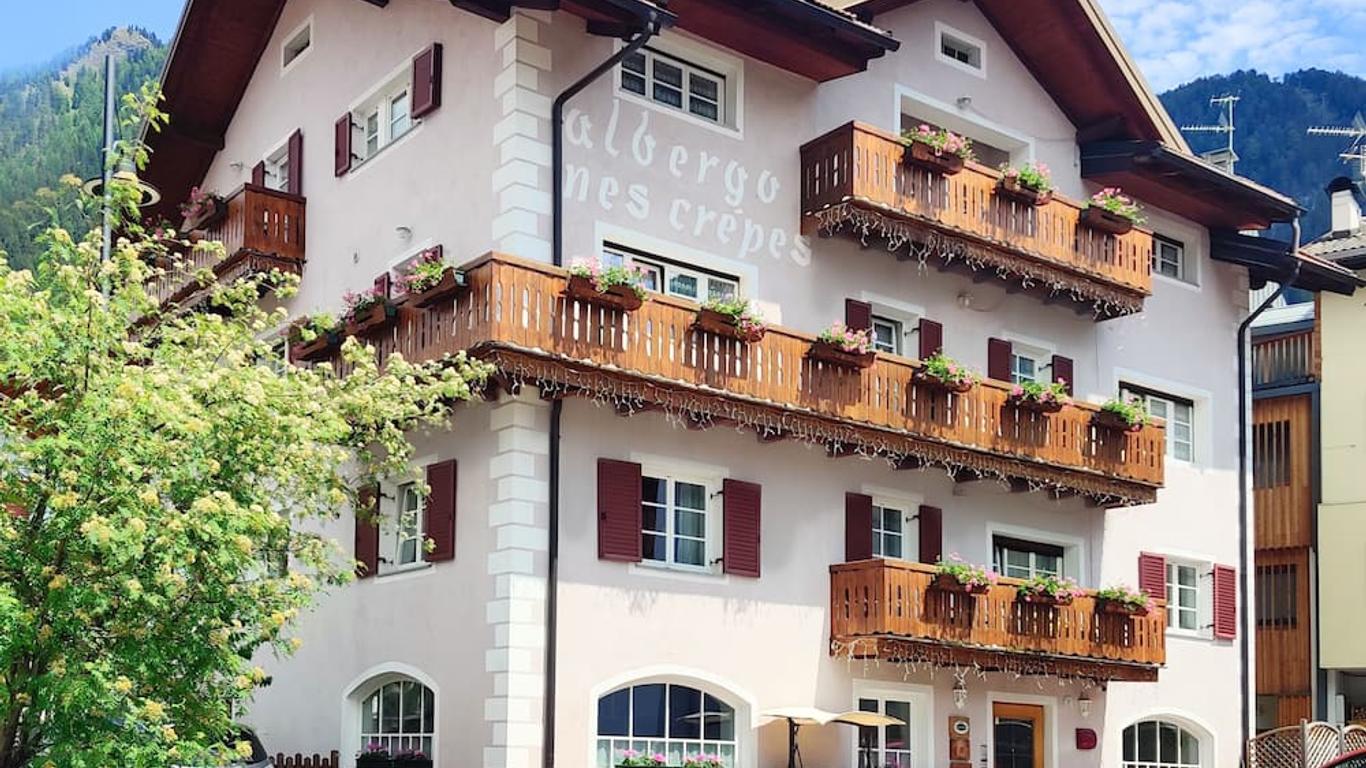 Hotel Nes Crepes