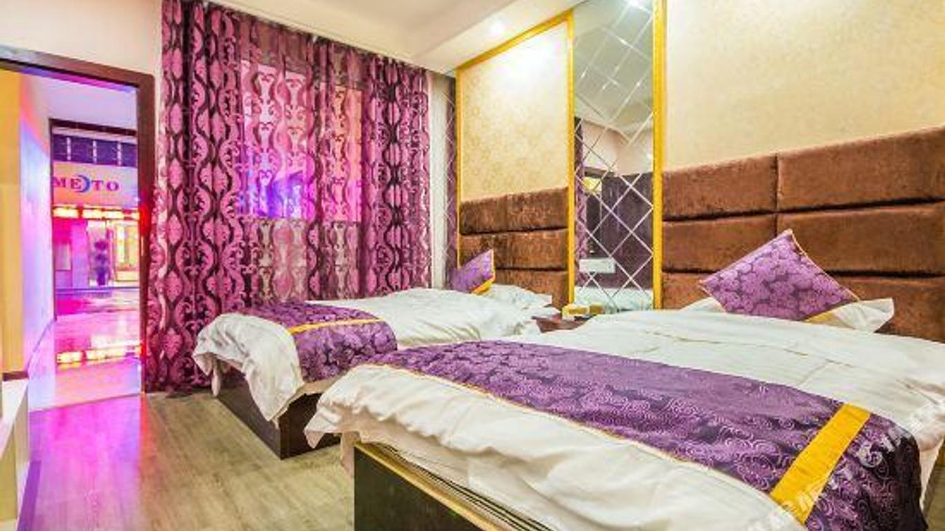 Junlai Business Hotel Jiajiang Headquarter