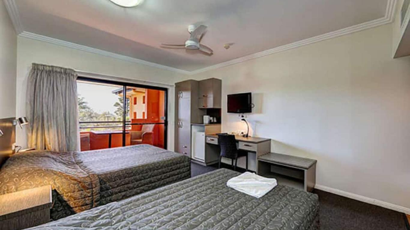 Kacys Bargara Beach Motel