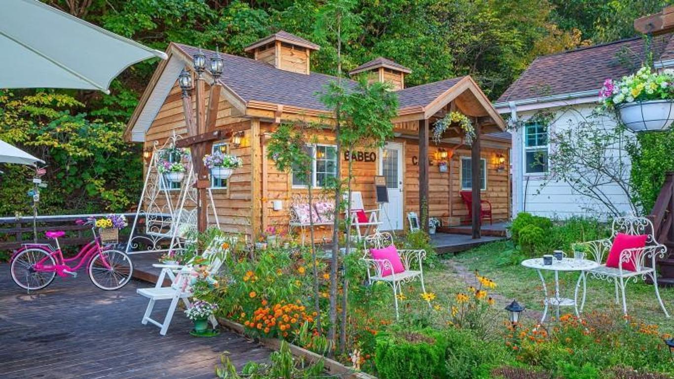 Yangyang Seorak Spa Herb Ville Pension