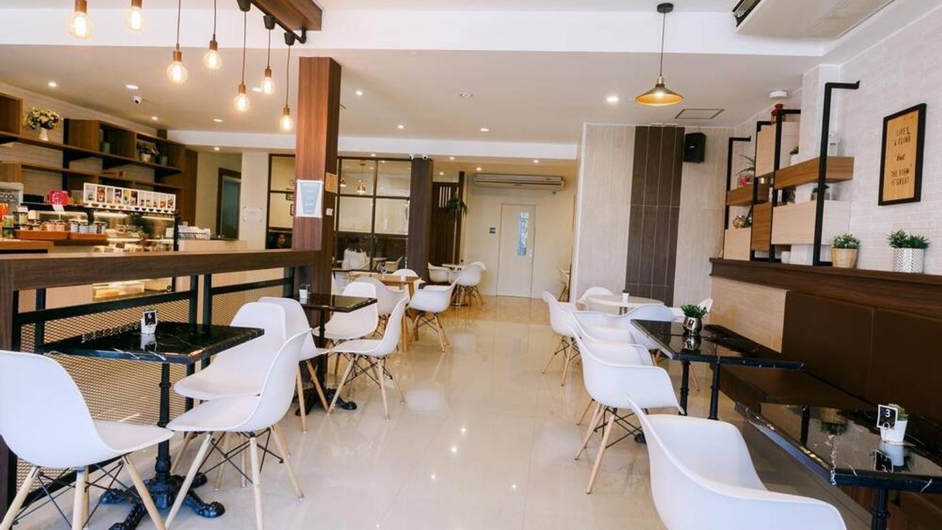 City Park Hotel