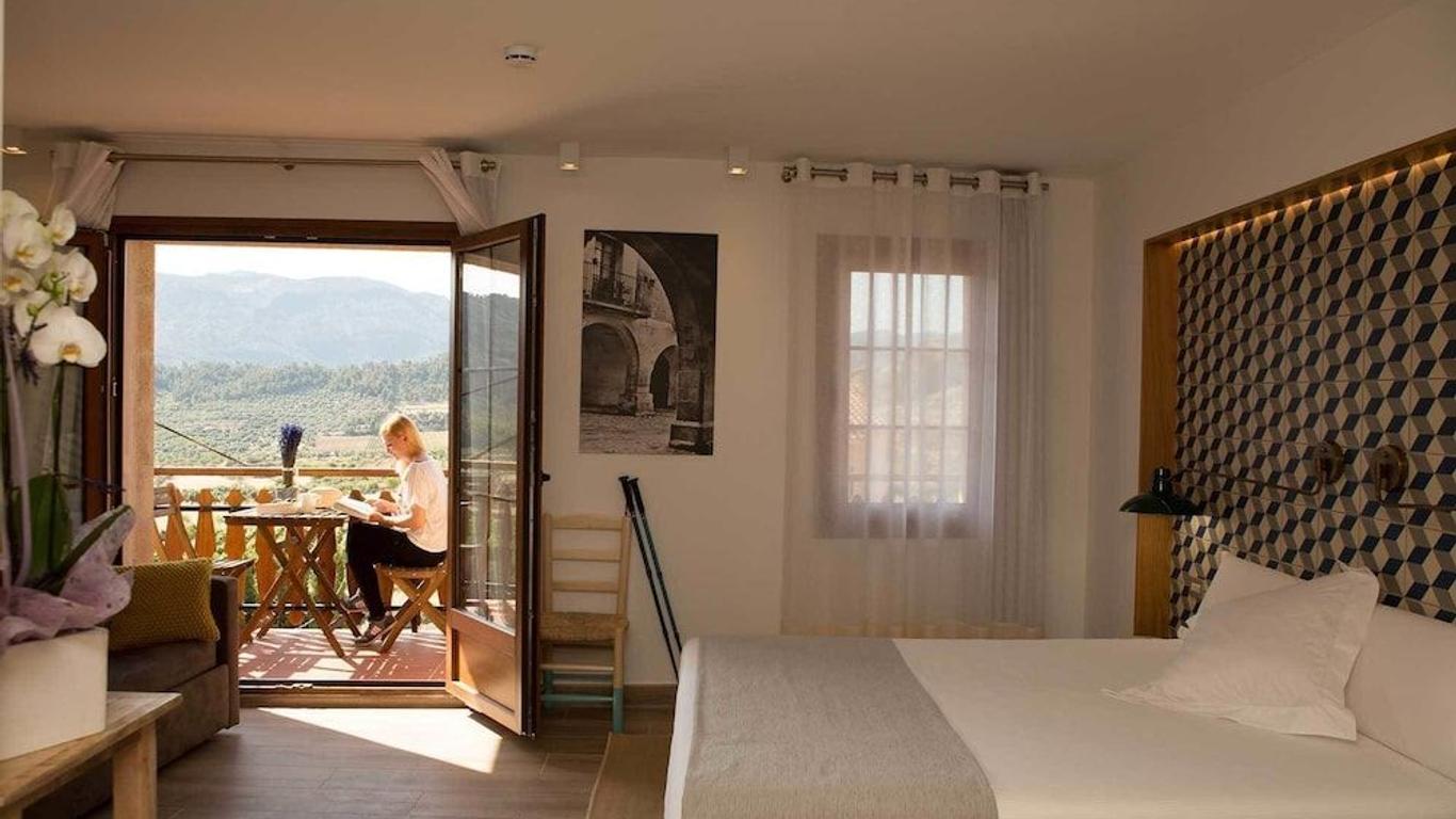 Hotel Miralles