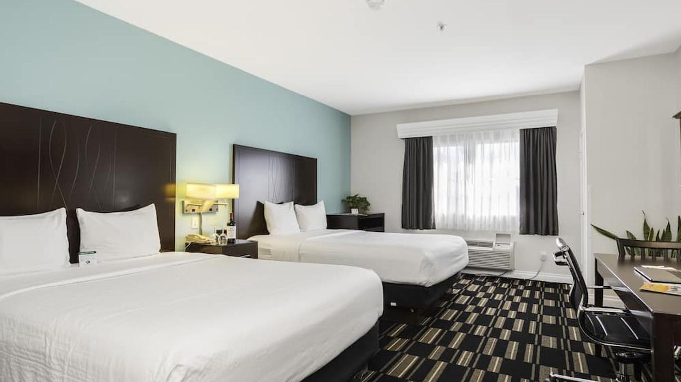 The Hotel Oceanside