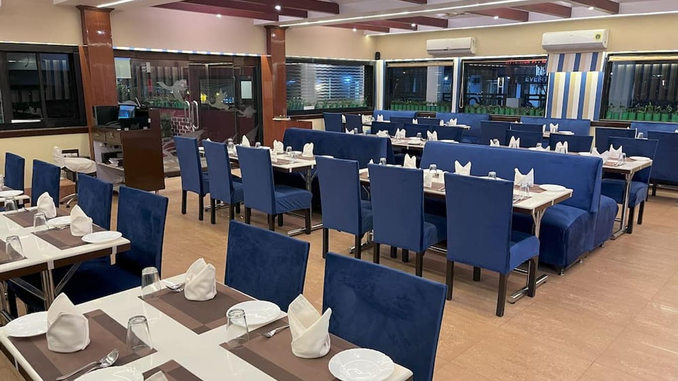 Blue Diamond The Hotel