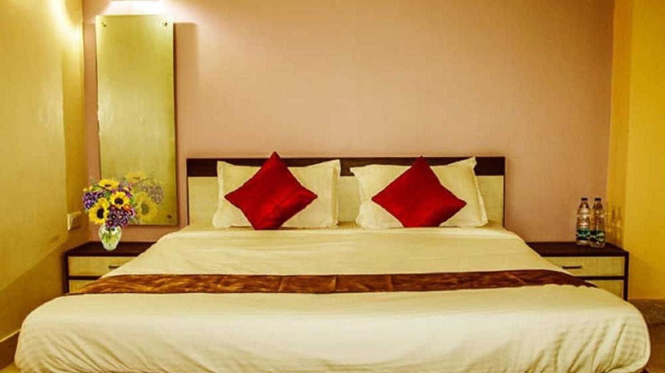 Golden Plaza Guest House