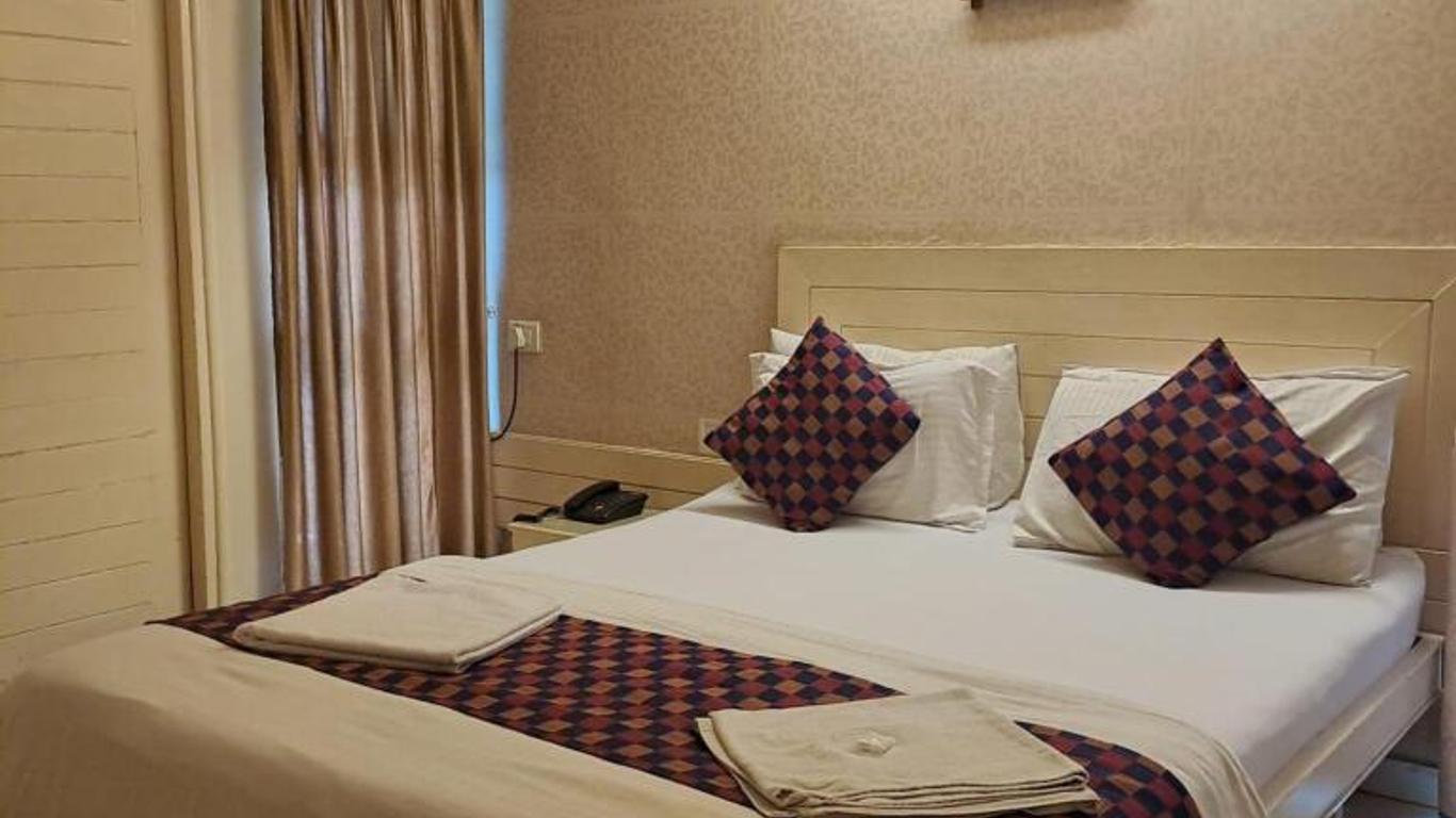 Tulsi Motel