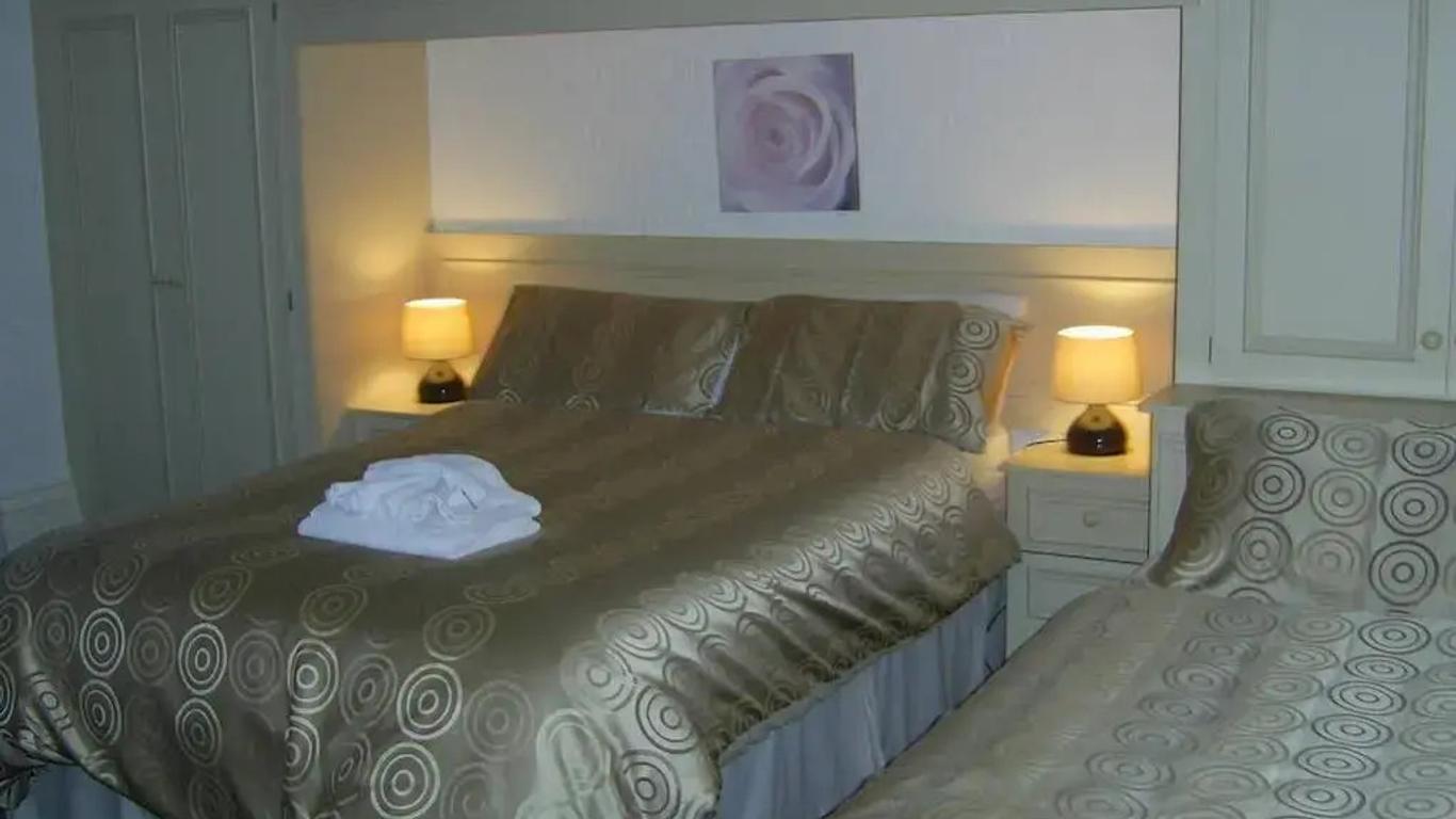 The Rowan Hotel