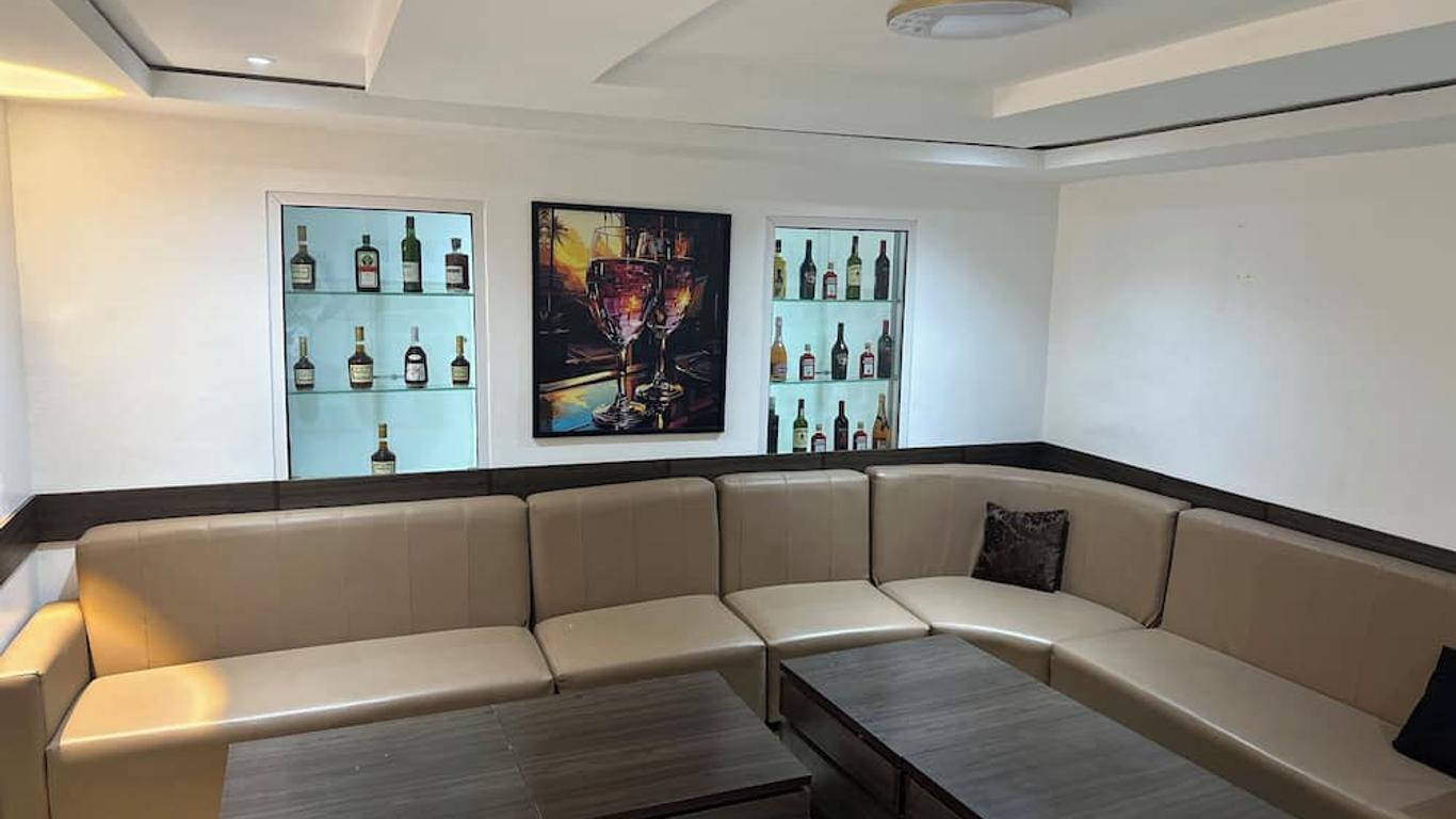 Foramot Suite