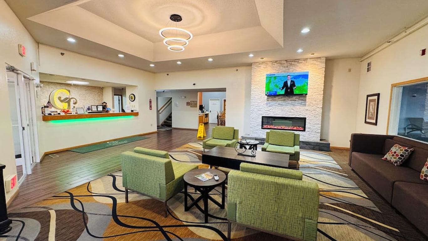 Grandstay Hotel and Suites
