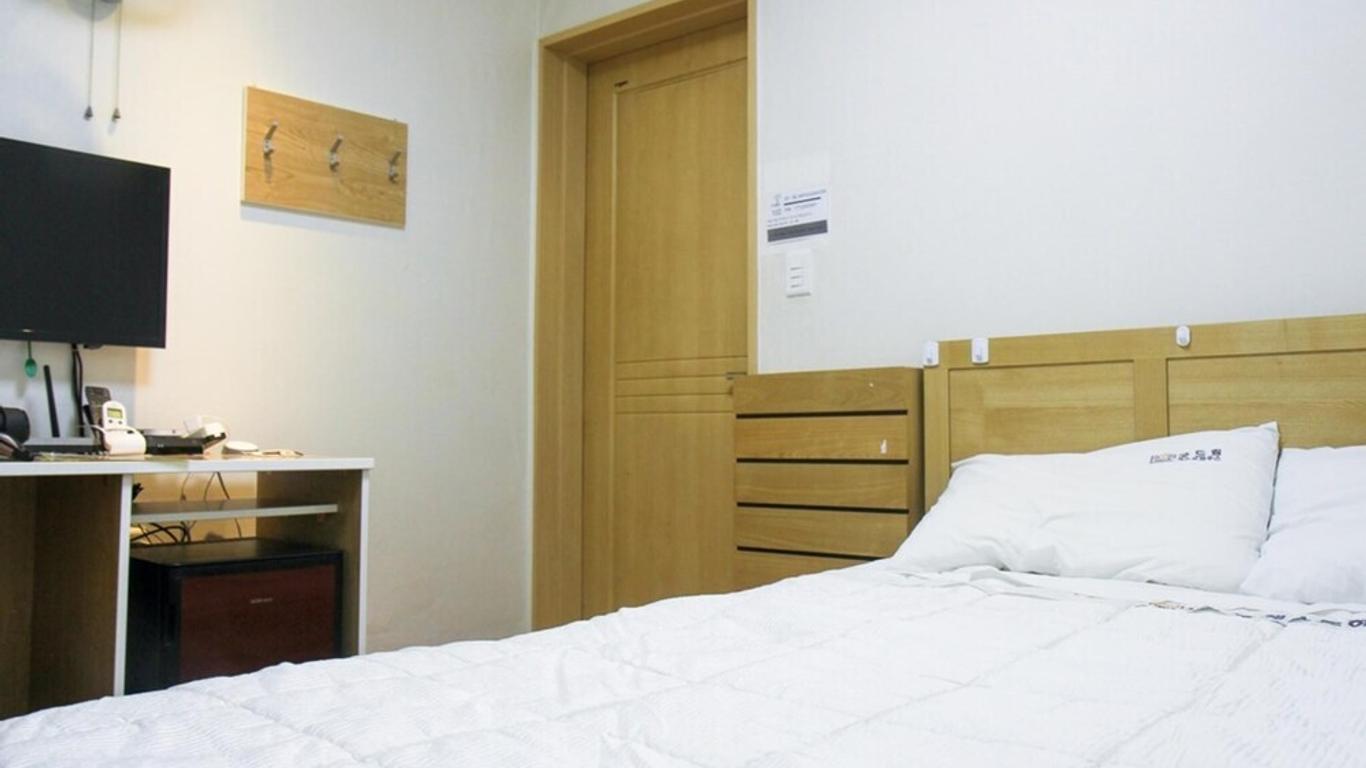 Good Dream Mini Hotel