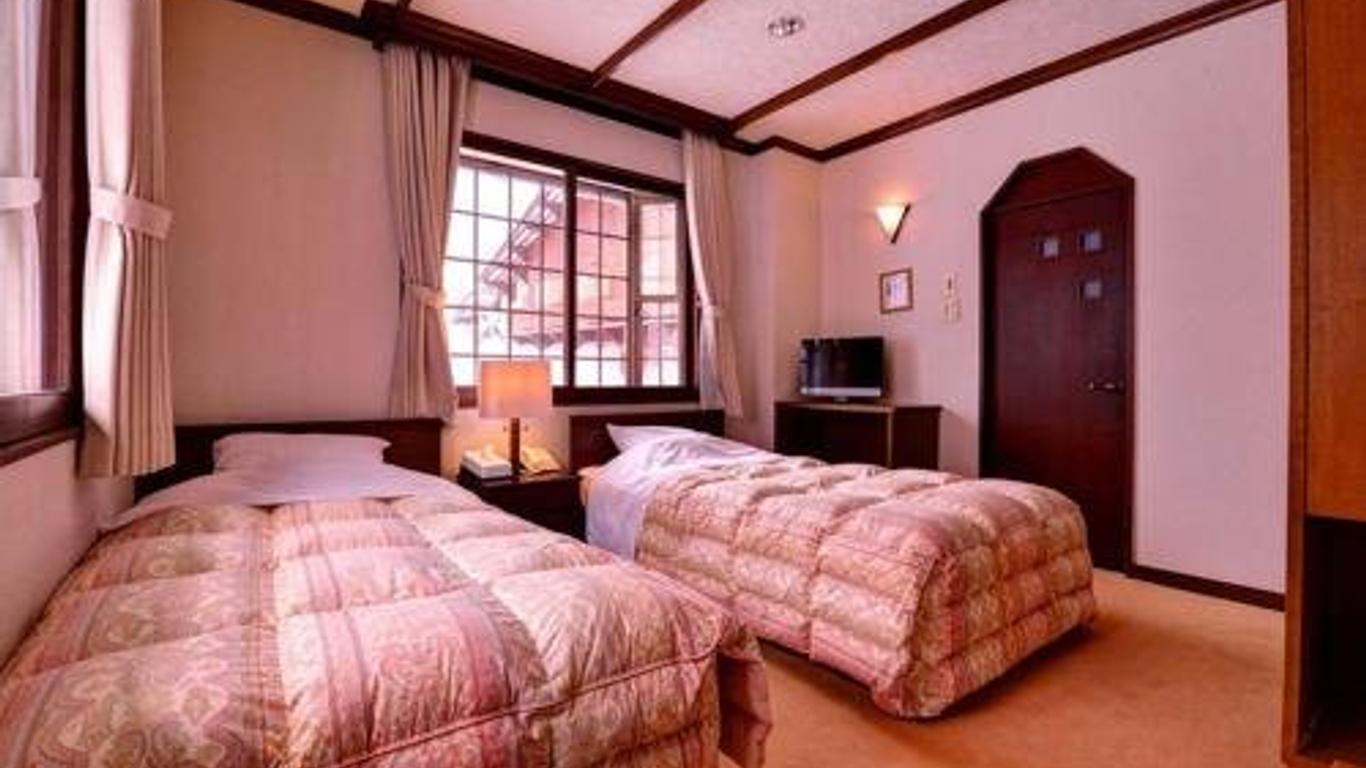 Resort Inn Chirorian