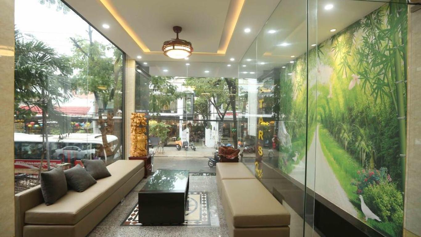 Stars Hotel