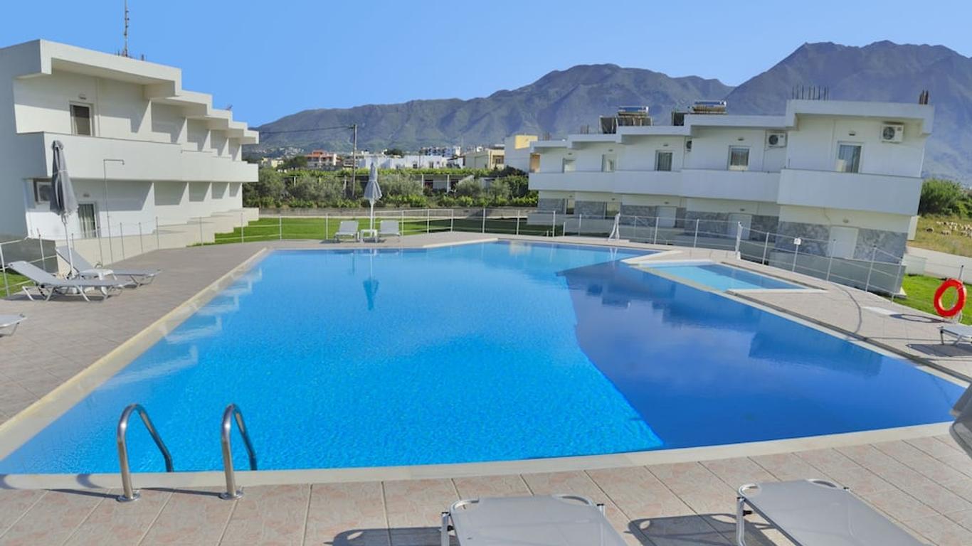 Reina Apartments