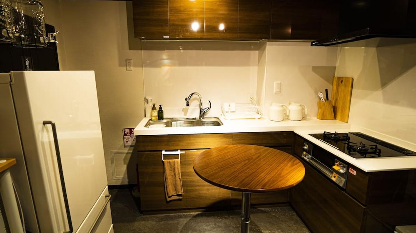 R Hostel Namba south
