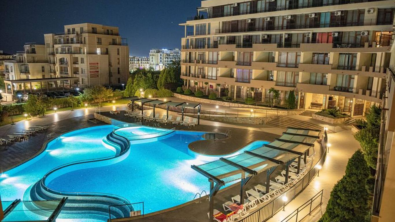 Luxor Apartments