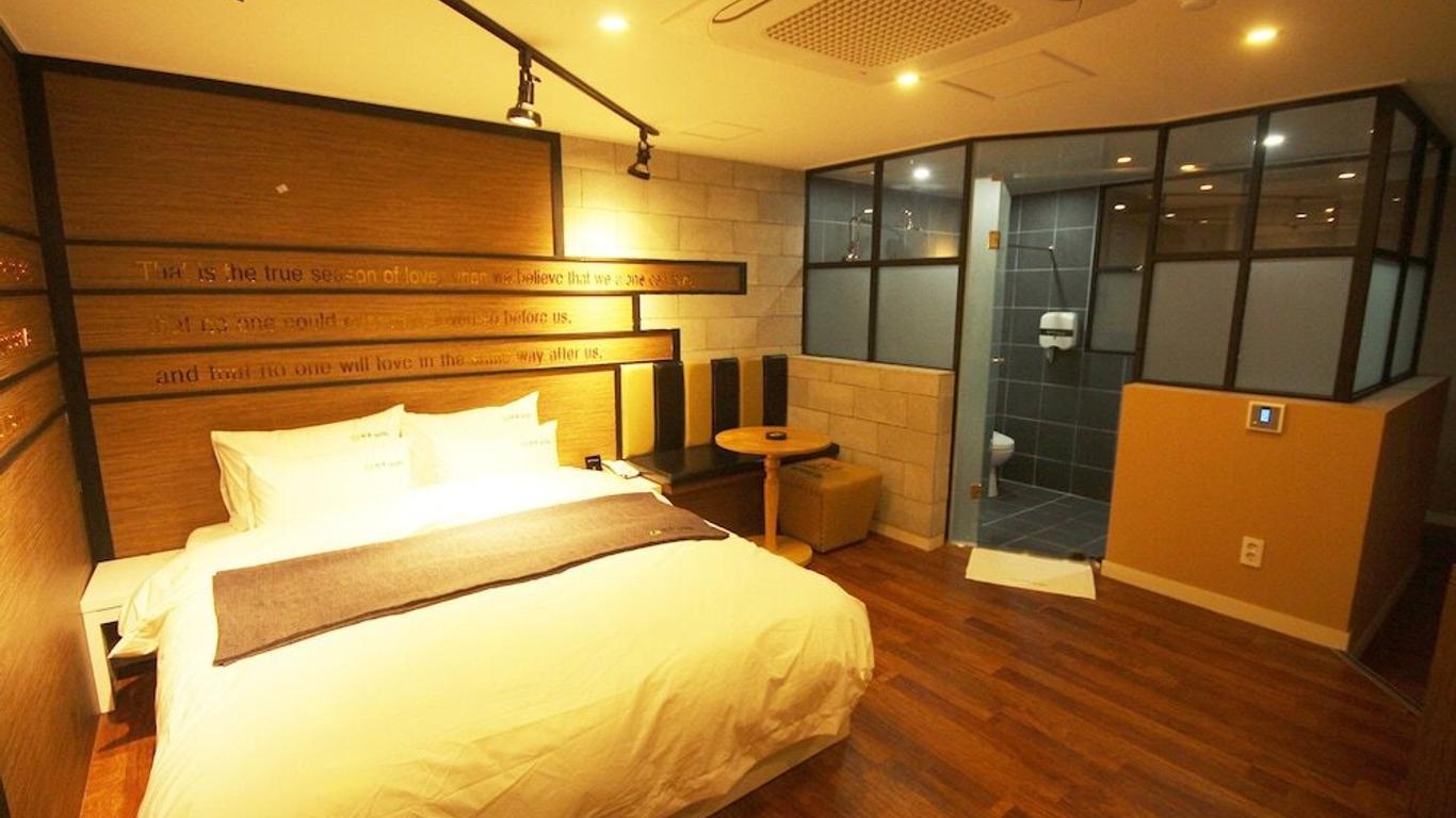 Haru Hotel