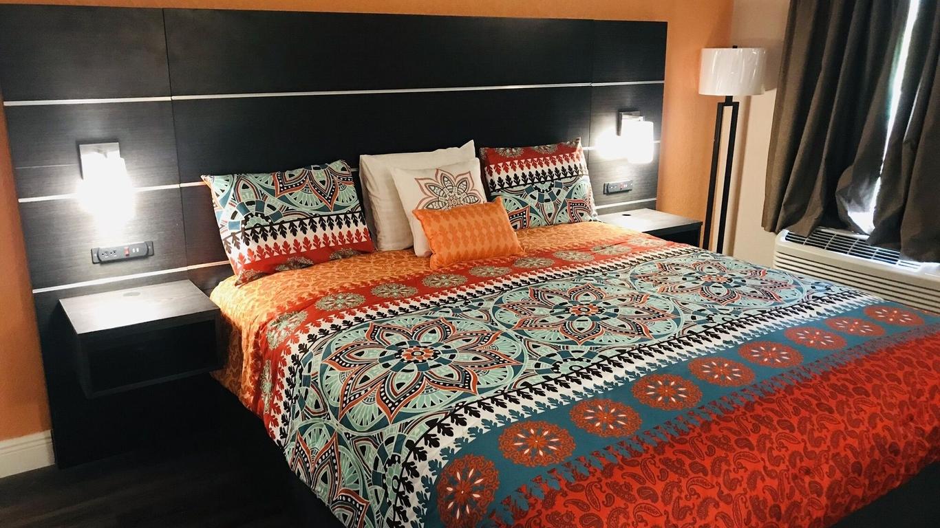 Tropical Inn & Suites
