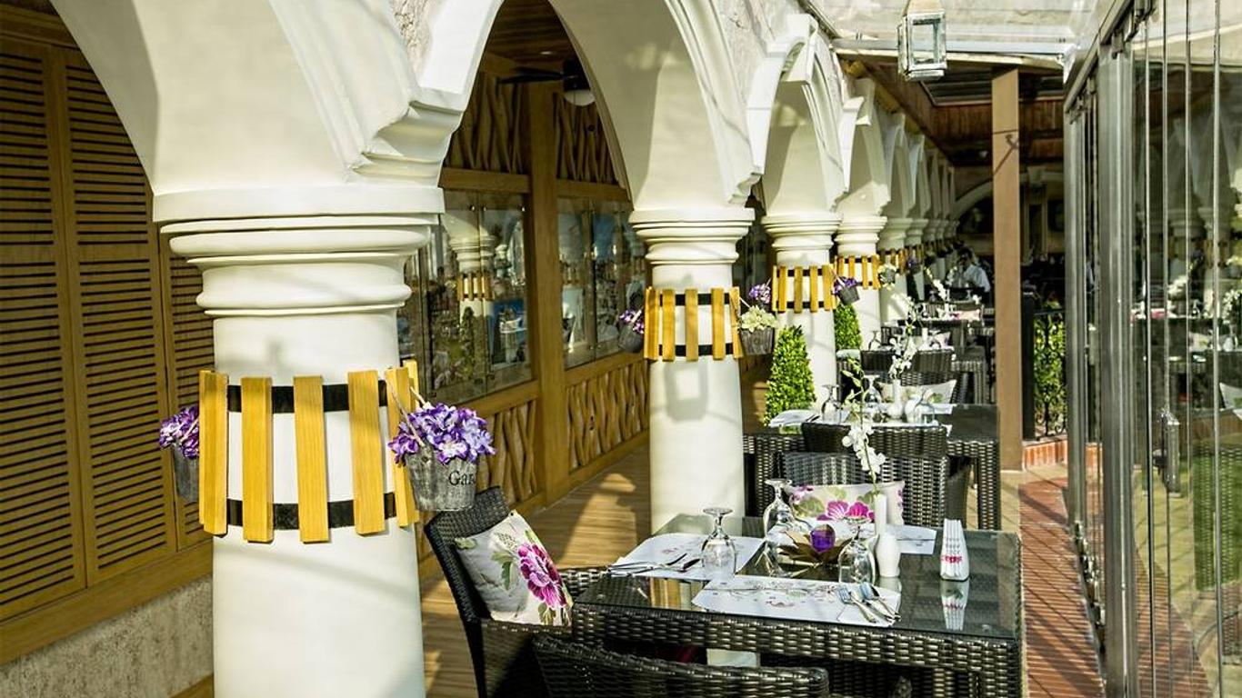 Al Gosaibi Hotel - Villa