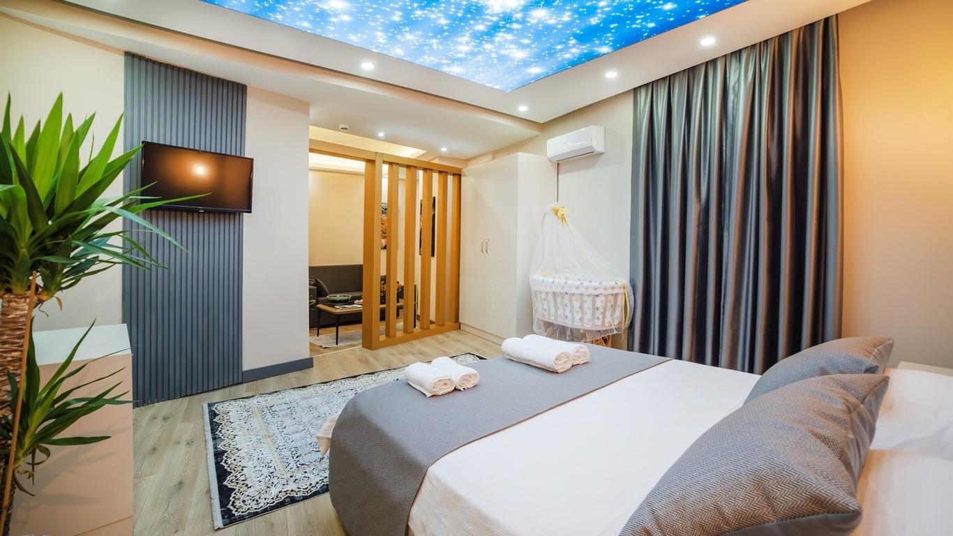 Blue Marina Hotel & Spa