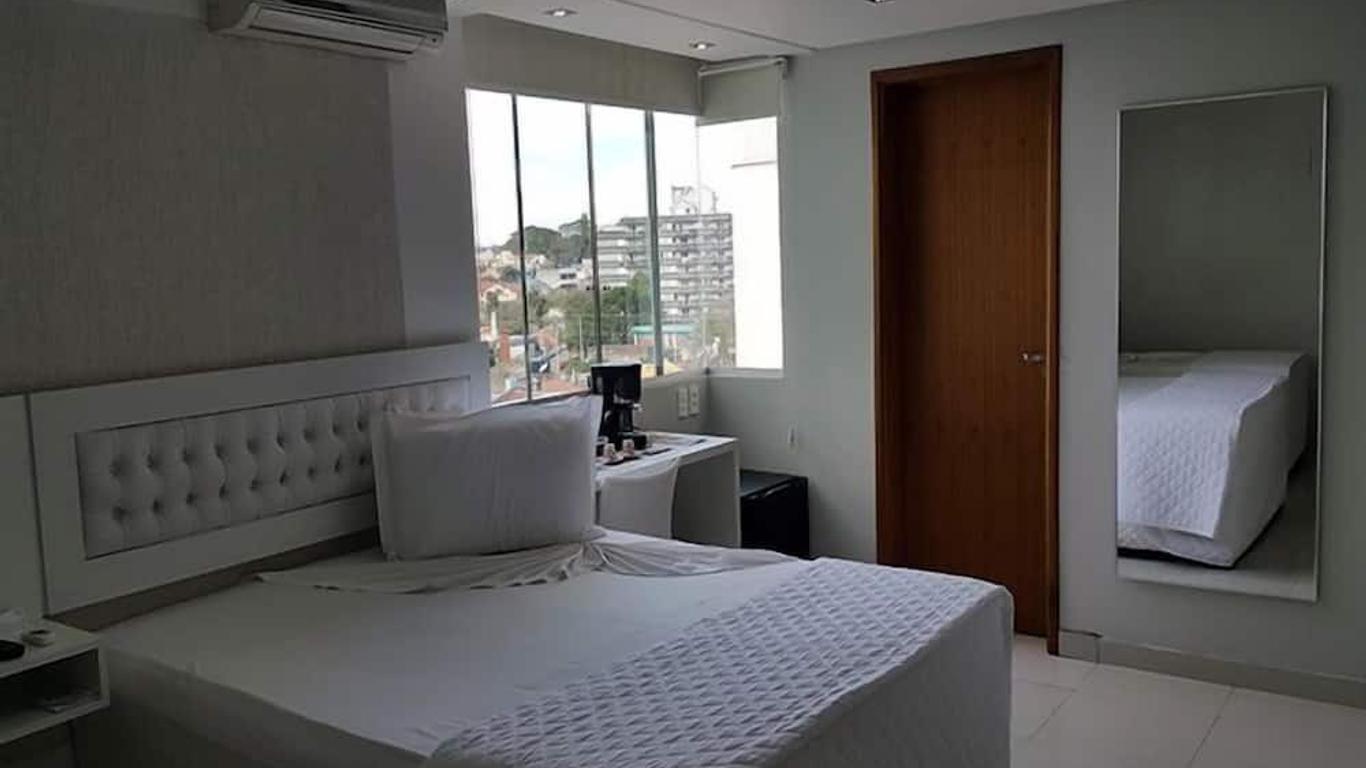 Emirates Hotel & Suites