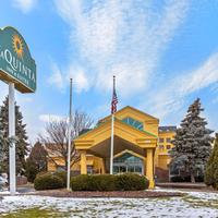 La Quinta Inn & Suites by Wyndham Appleton College Avenue