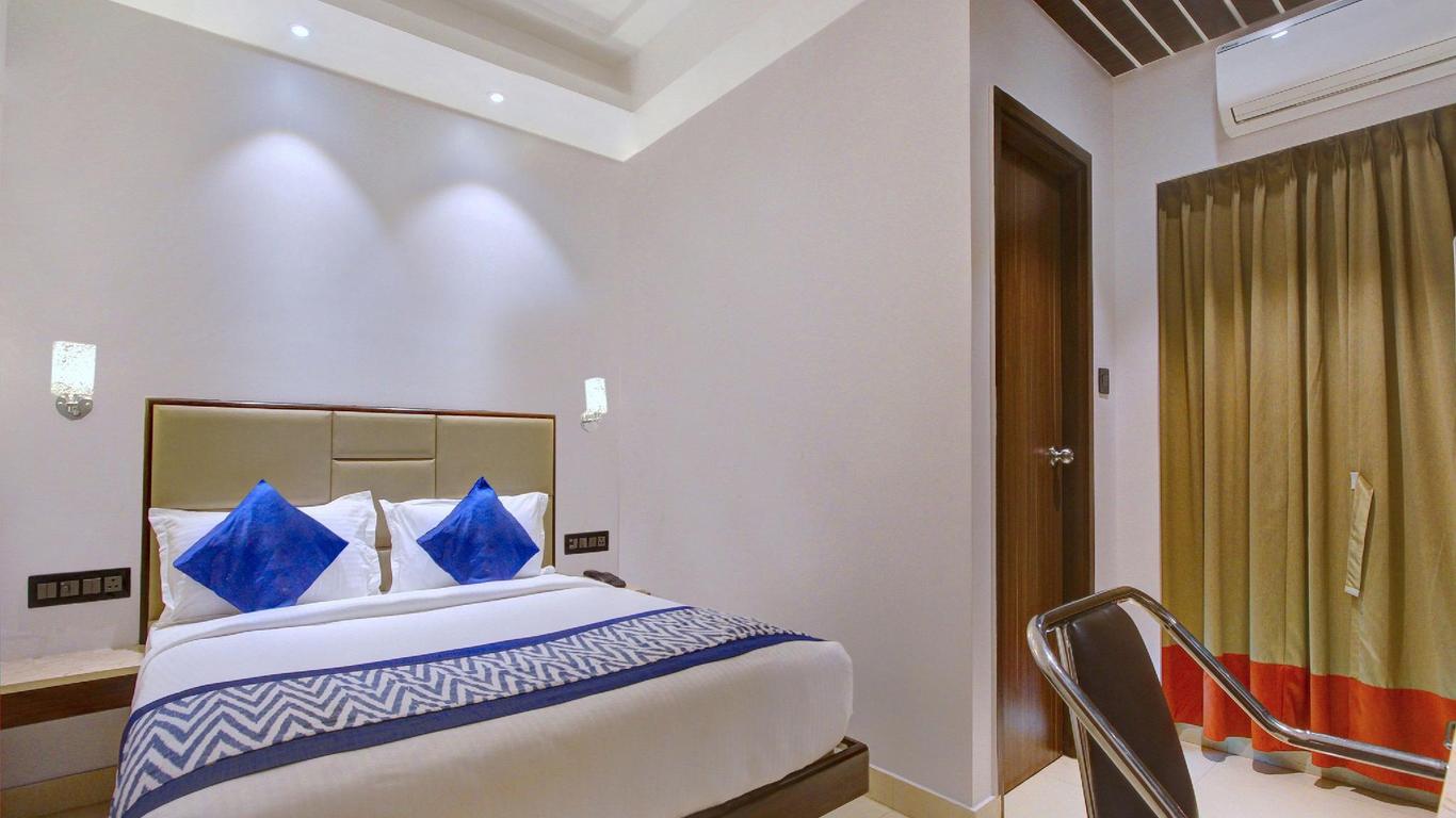 OYO 7897 Status Suites