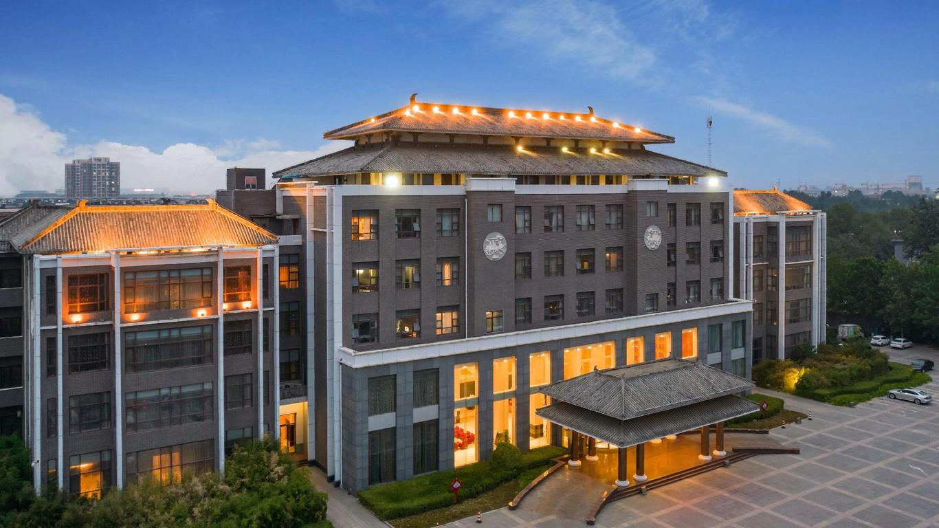 Liuhu Hotel (Hot Spring Garden Hotel)