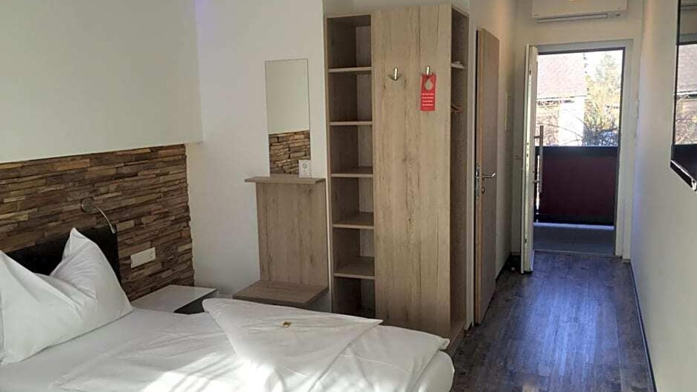Burg Rooms - 24h Self-Check-in