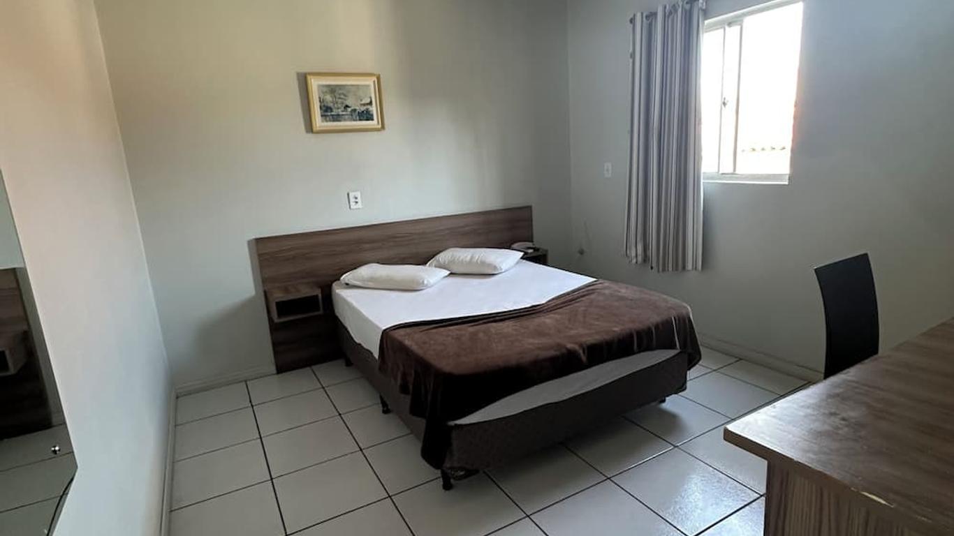 Hotel Renata Tubarão