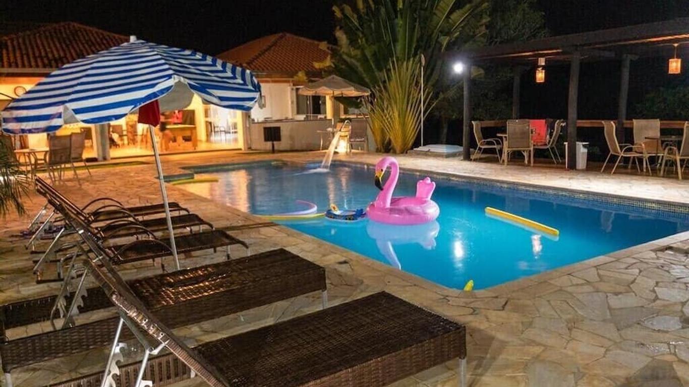 Country House (10 Suites) W/Ar, Pool, Etc.