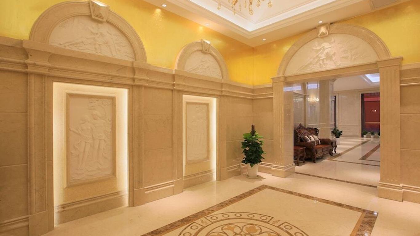 Venus International Hotel
