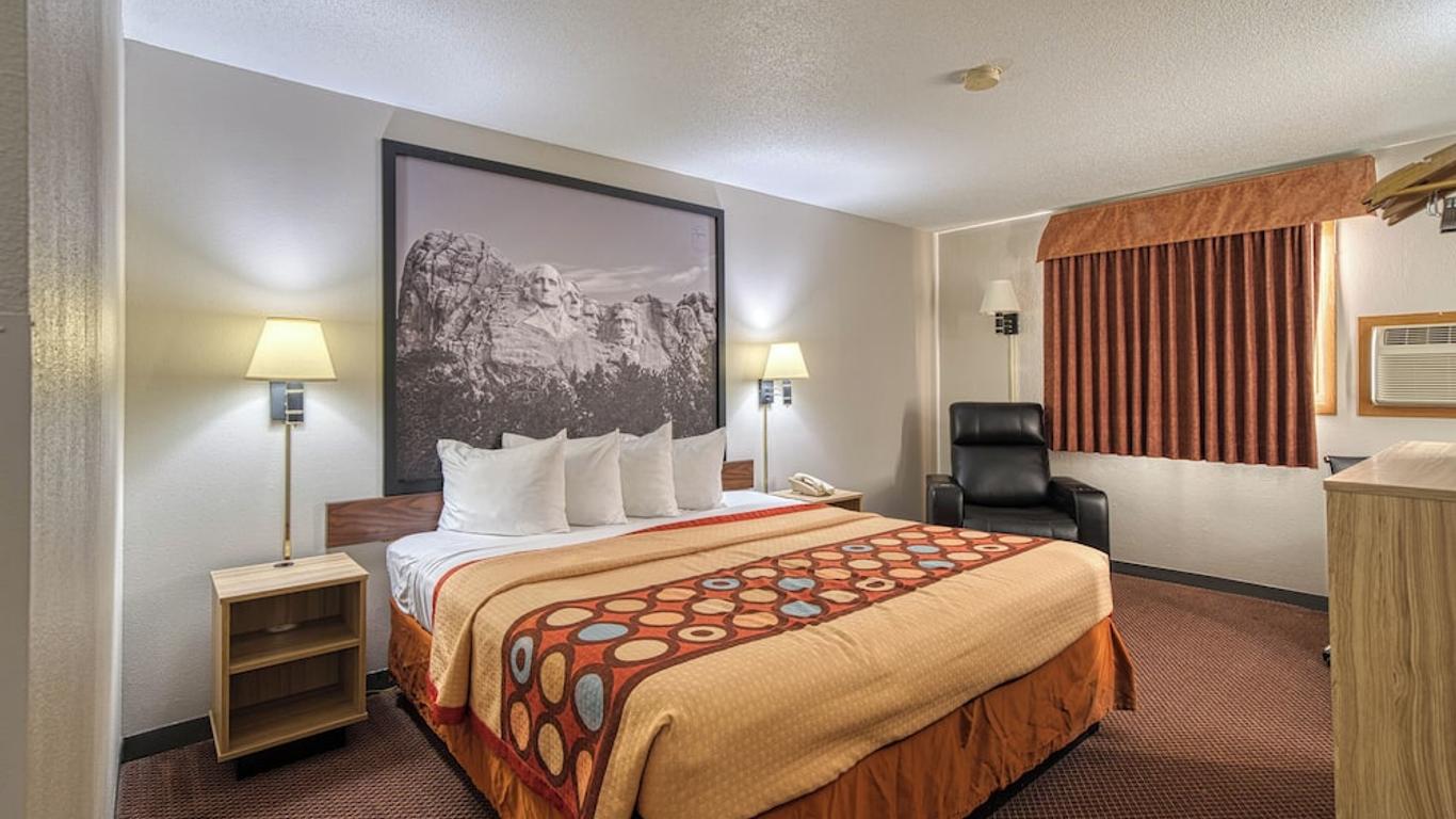 Super 8 by Wyndham Hot Springs