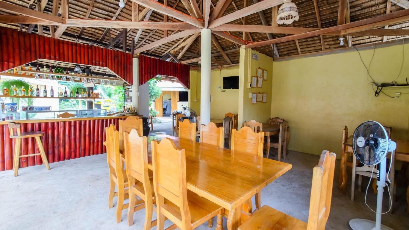 Zen Rooms Basic Replica Manor Siquijor