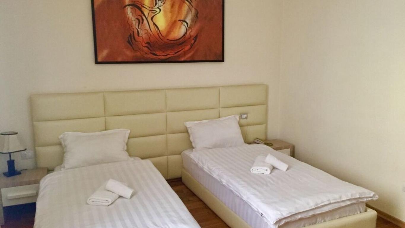 Living Hotel