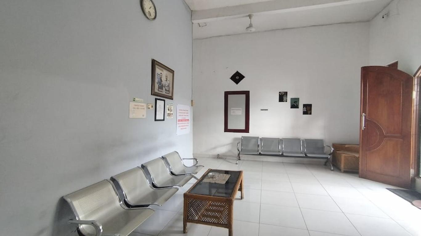 OYO 2933 Wisma Hiro Pertiwi