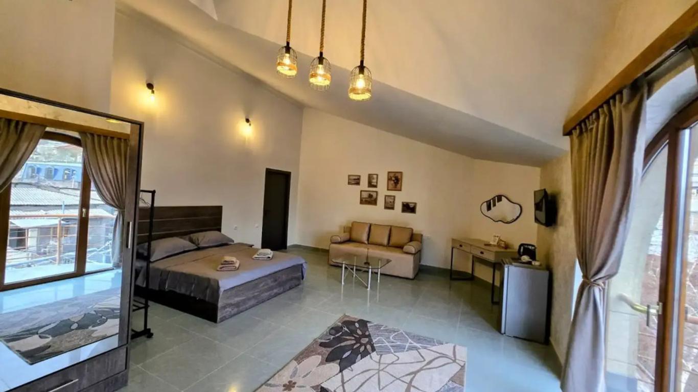 Caribian Hotel Yerevan