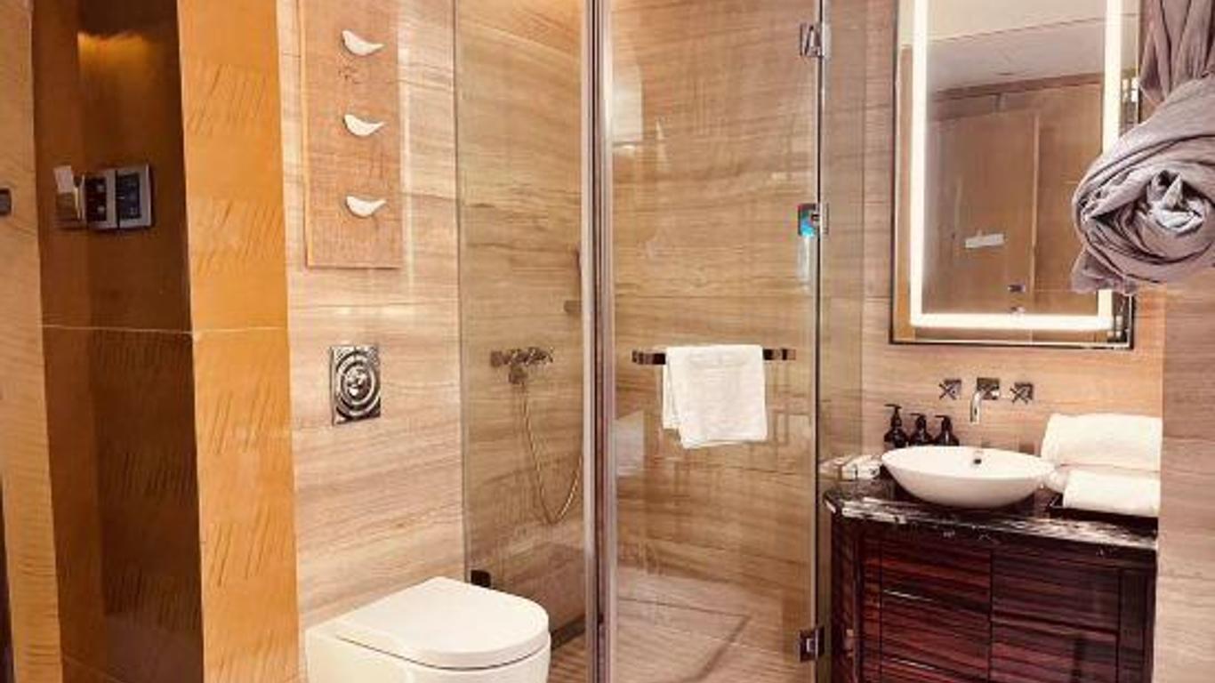 Hongkou Silver Hotel