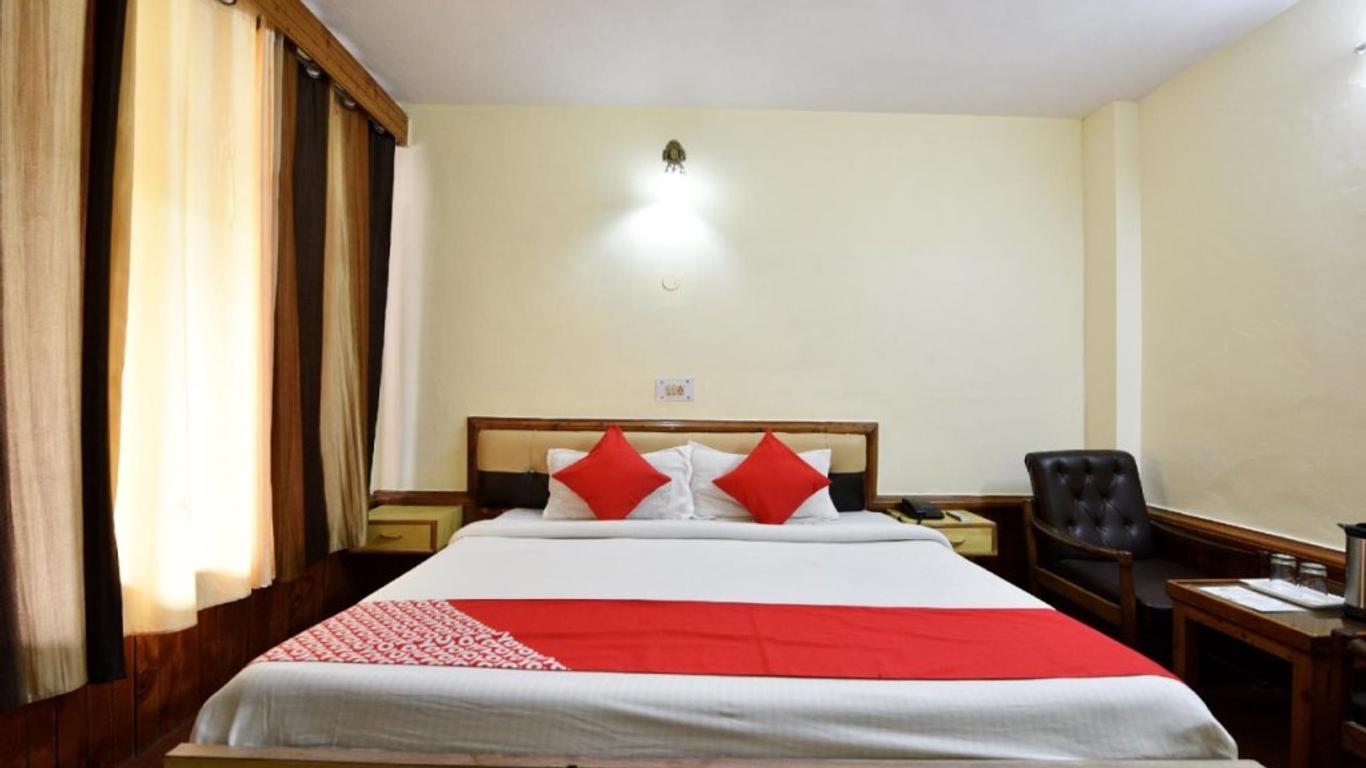 Hotel Pine Grove