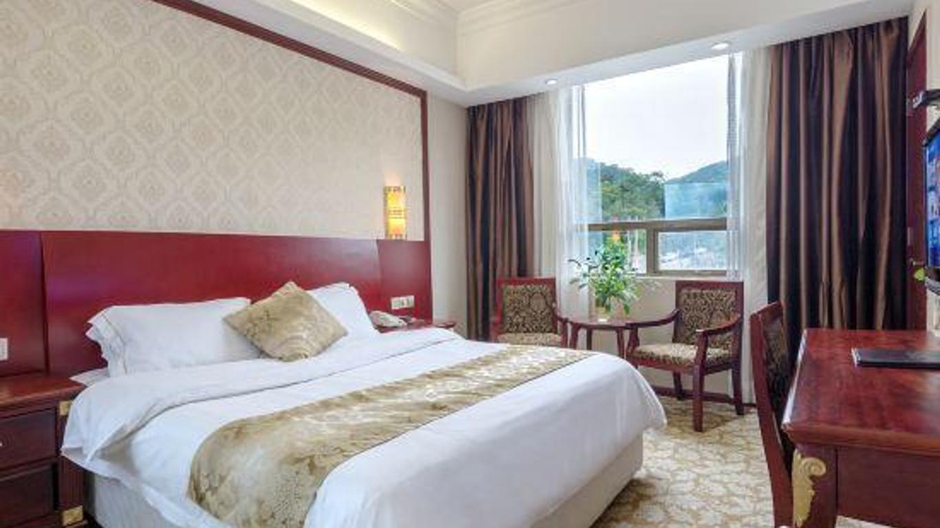 Villola Hotel (Xiamen Railway Station Mingfa Commercial Plaza)