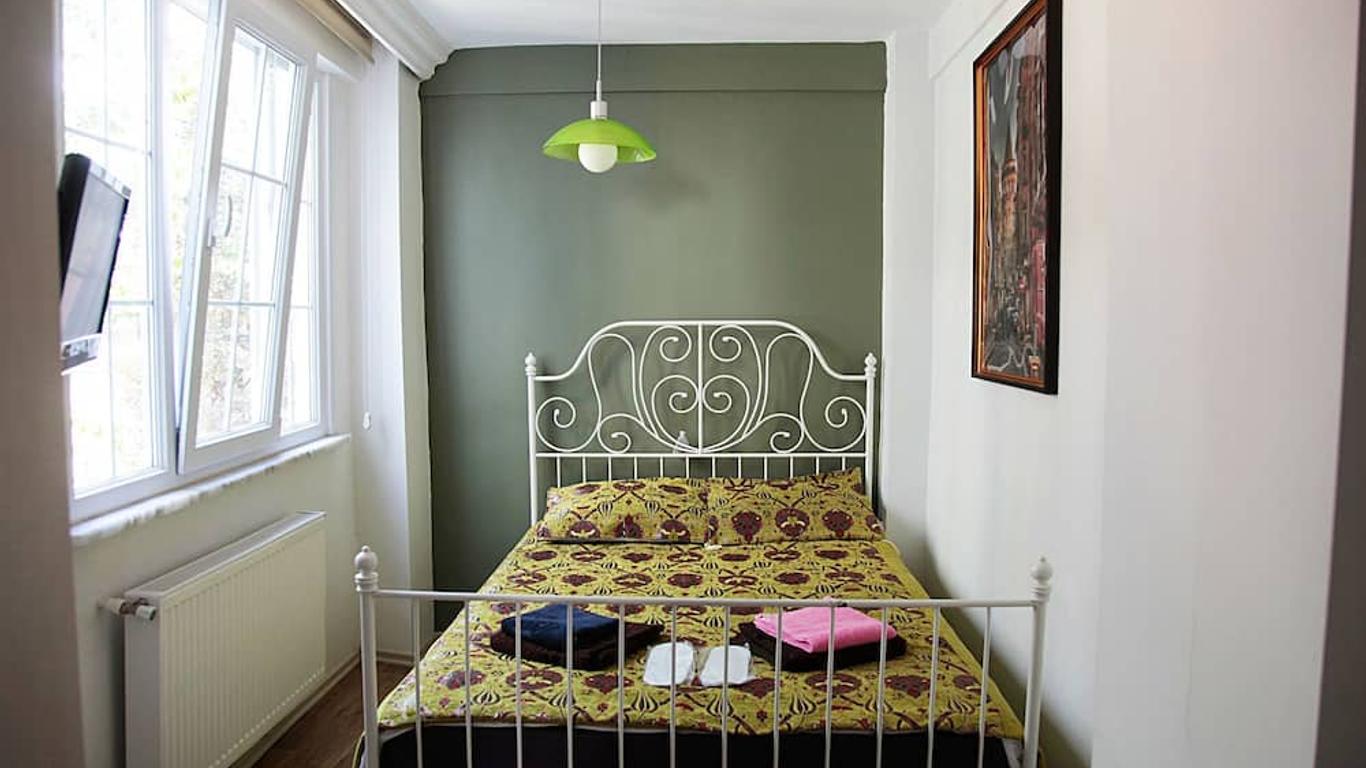 Ayroom