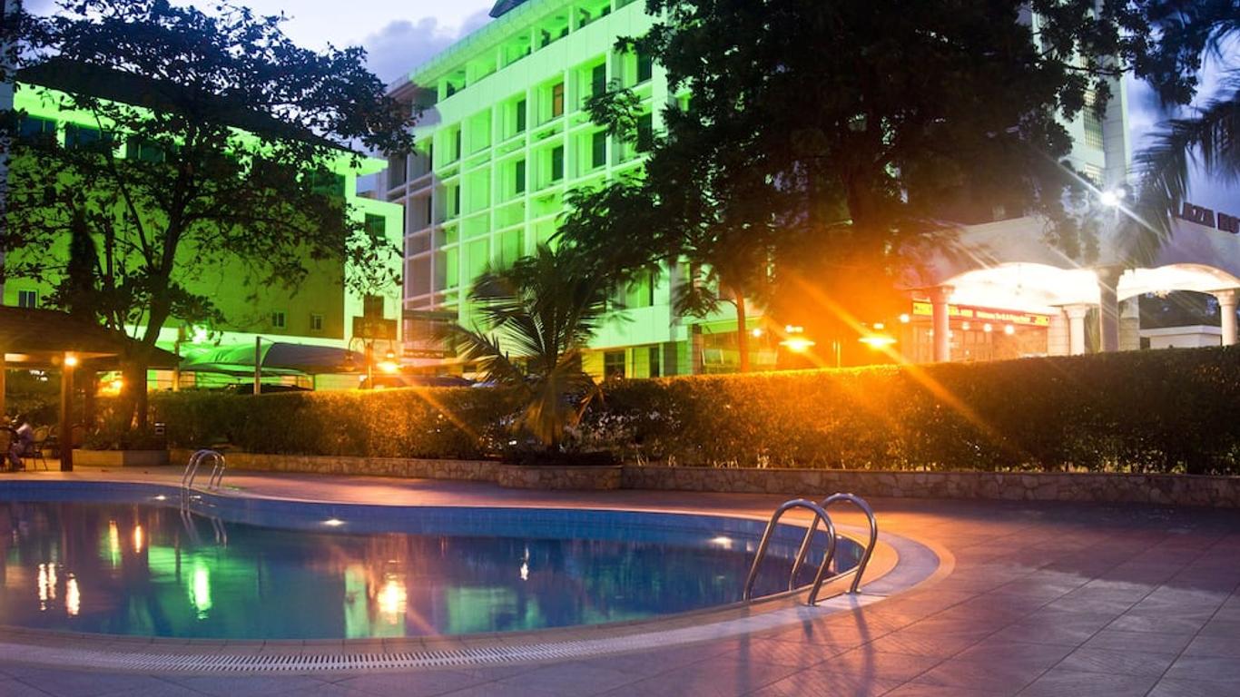 Gs Plaza Hotel