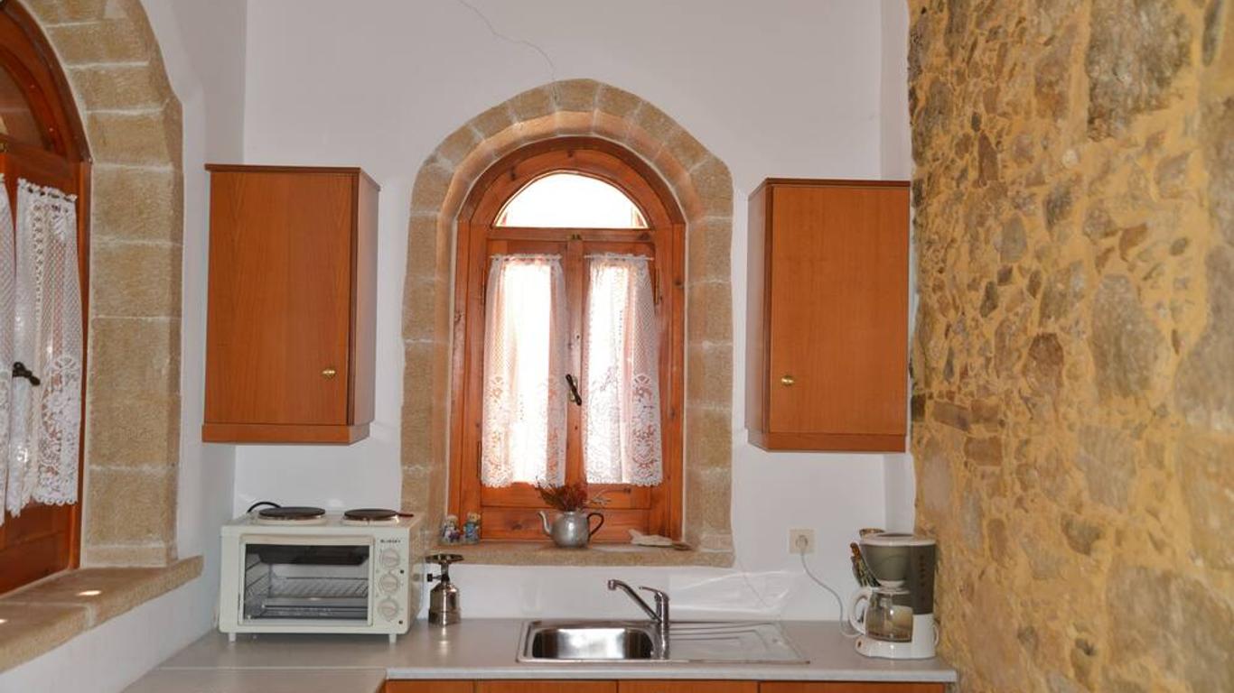 Patriko Traditional Stone Houses